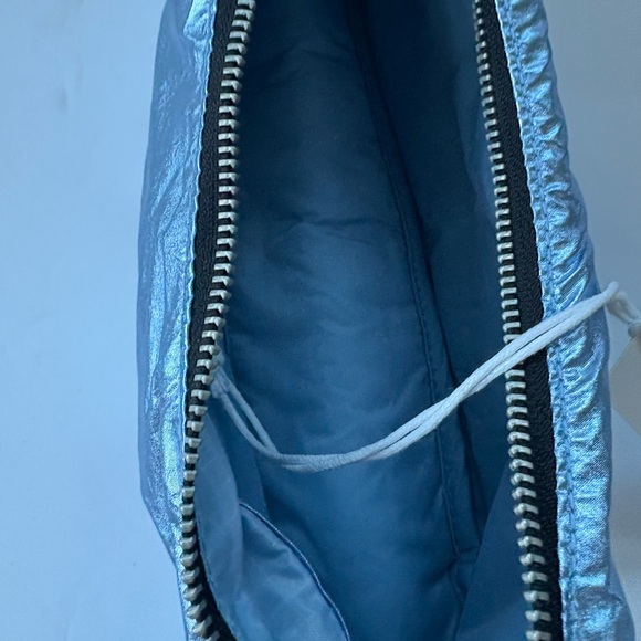 NWT BAGGU UO Exclusive Metallic Cargo Shoulder Bag - Picture 10 of 13